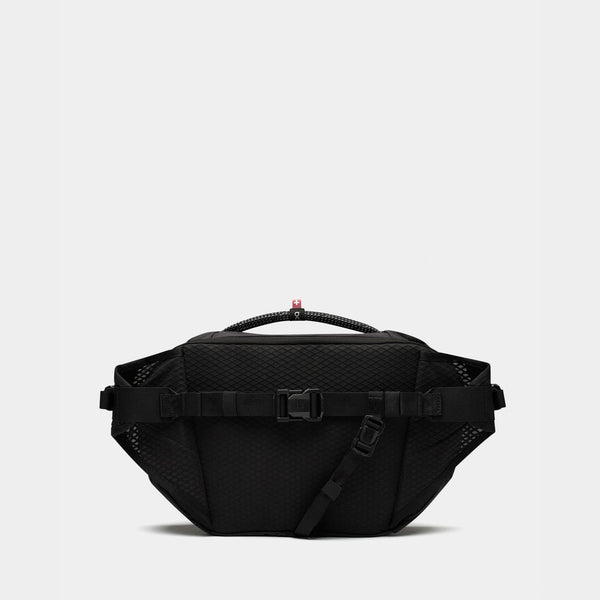 On Sling Pack 9L(2UF30162130) - Magnet | Black