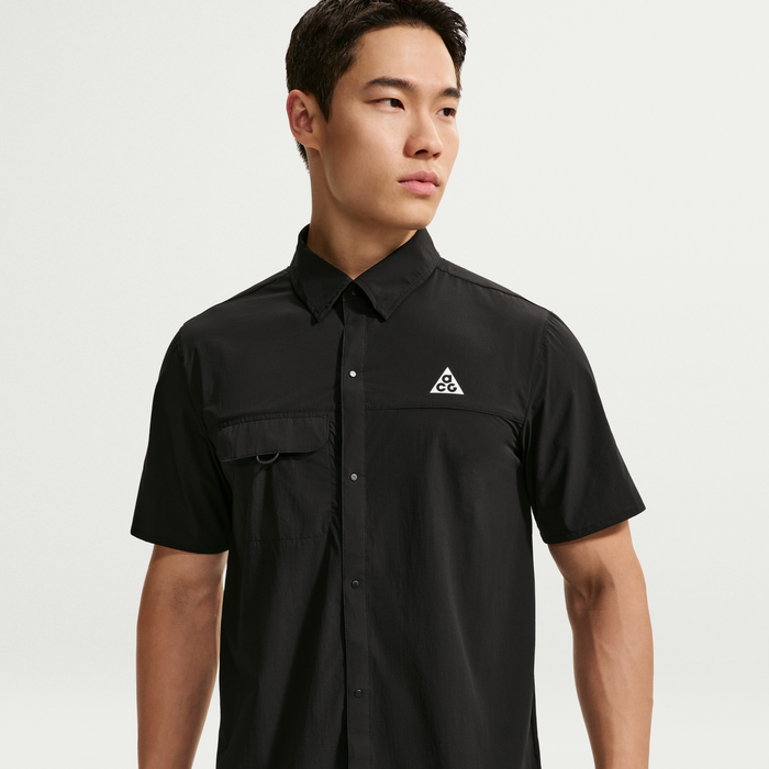Nike AS M ACG AIREEZ BTN SS(IQ4919) - BLACK/SUMMIT WHITE